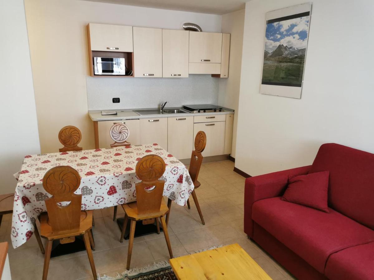Appartamenti Vidi Pinzolo Exterior foto
